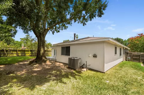 Exterior - 28931 Sedgefield St, Spring, TX 77386 photo 4 of 5