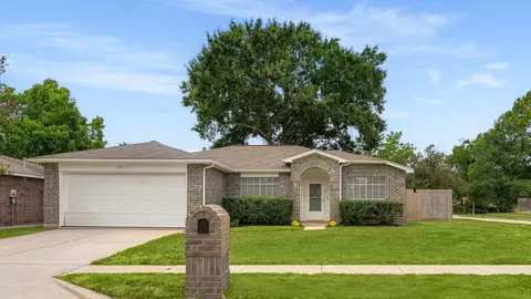 Exterior - 28931 Sedgefield St, Spring, TX 77386 photo 2 of 5