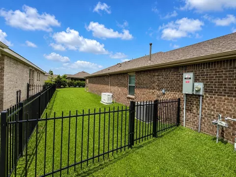 Exterior - 226 Flaxen Chestnut, Spring, TX 77382 photo 8 of 8