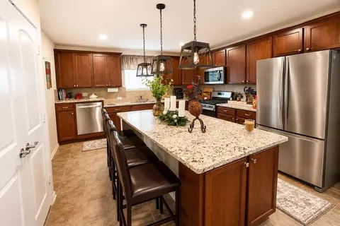 Kitchen - 226 Flaxen Chestnut, Spring, TX 77382 photo 2 of 5