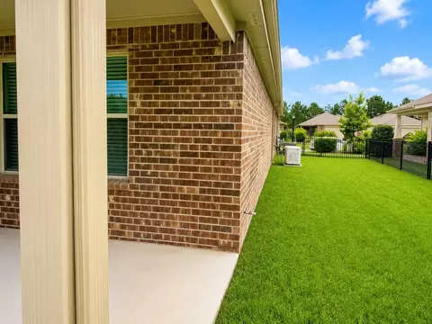 Exterior - 226 Flaxen Chestnut, Spring, TX 77382 photo 6 of 8