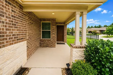 Exterior - 226 Flaxen Chestnut, Spring, TX 77382 photo 4 of 8
