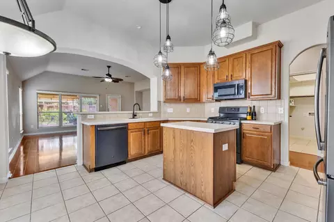 Kitchen - 24530 Fort Path Dr, Spring, TX 77373 photo 2 of 5