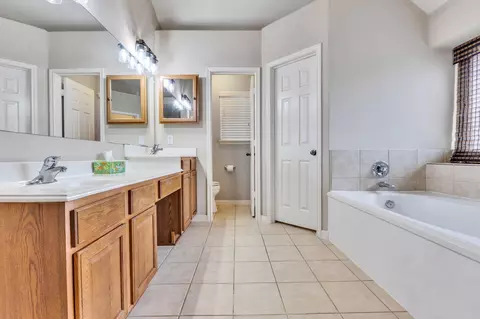 Bath - 24530 Fort Path Dr, Spring, TX 77373 photo 3 of 6