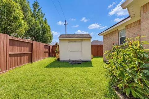Exterior - 24530 Fort Path Dr, Spring, TX 77373 photo 6 of 9