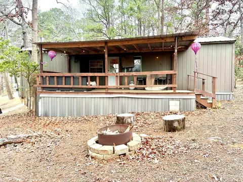 170 Lydia St, Hemphill, TX 75948