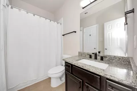 Bath - 8131 Black Percher St, Conroe, TX 77385 photo 4 of 5