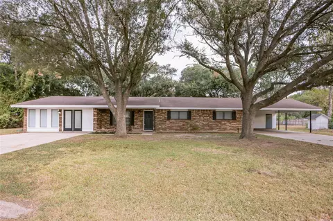 506 Rhodes Rd, Victoria, TX 77904