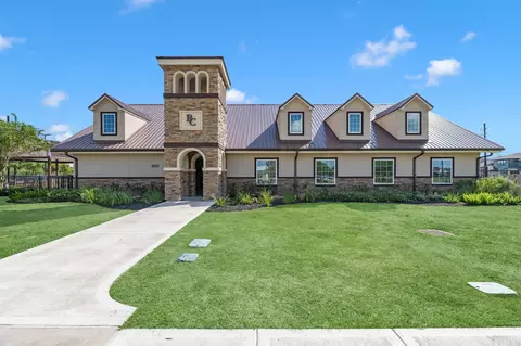 Exterior - 3118 Spitfire Dr, Rosenberg, TX 77471 photo 3 of 3