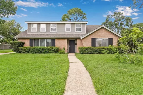 7822 Twin Hills Dr, Houston, TX 77071