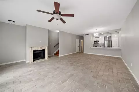 346 Wilcrest Dr #346, Houston, TX 77042