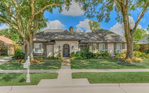15606 Australia St, Houston, TX 77040