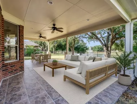 16310 Pinon Vista Dr, Houston, TX 77095
