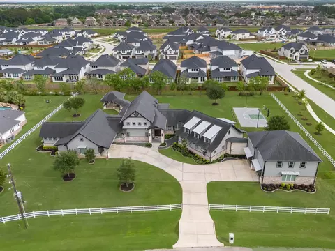 26009 Hunter Ln, Katy, TX 77494