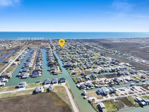 1049 N Sage Rd, Crystal Beach, TX 77650