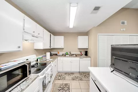 Kitchen - 3219 Forestbrook Dr, Spring, TX 77373 photo 3 of 4