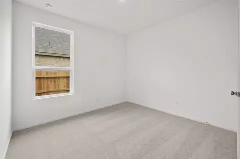 511 Robin St, Angleton, TX 77515 photo 4