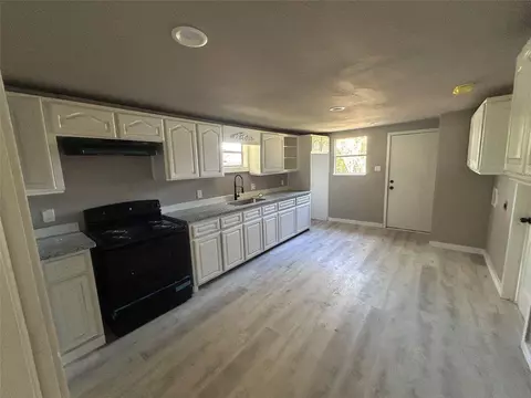 5734 Grant Ave, Port Arthur, TX 77640
