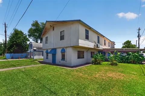 1211 Beacon St #10, Houston, TX 77015