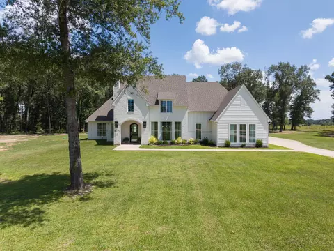 829 Jr Phillips Rd, Livingston, TX 77351