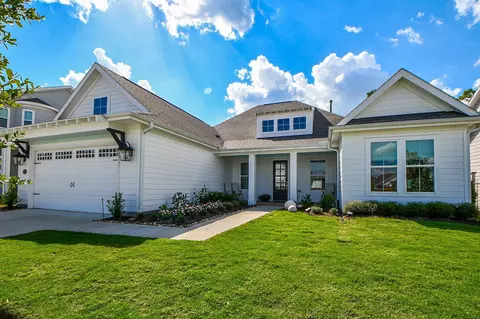 2307 Pale Star Dr, Conroe, TX 77384