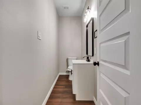 Entry Way - 8029 Ritz St, Houston, TX 77028 photo 2 of 4