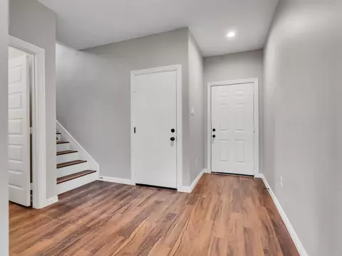 Entry Way - 8029 Ritz St, Houston, TX 77028 photo 3 of 4