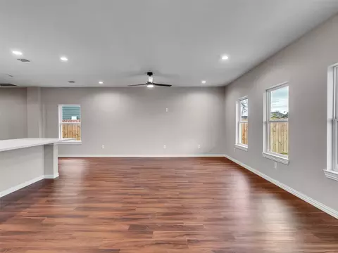 Living - 8029 Ritz St, Houston, TX 77028 photo 6 of 6