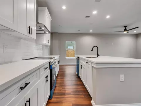 Kitchen - 8029 Ritz St, Houston, TX 77028 photo 4 of 5