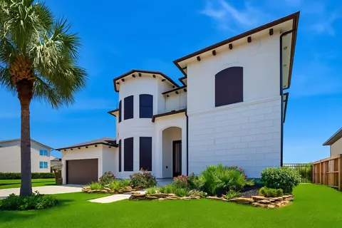 1834 Lakeside Dr, Seabrook, TX 77586
