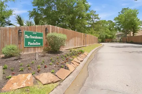 2030 Plantation Dr #E4, Conroe, TX 77301