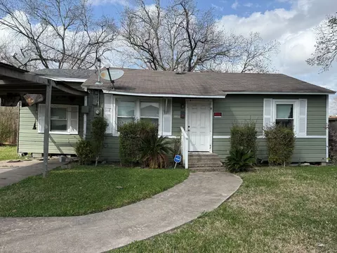 4817 Wenda St, Houston, TX 77033