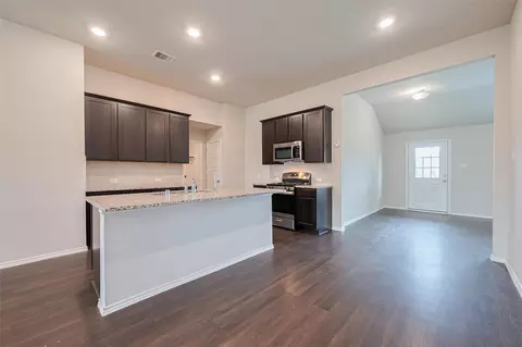 335 Jewett Meadow Dr, Magnolia, TX 77354