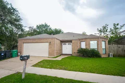 7627 Quail Meadow Dr, Houston, TX 77071