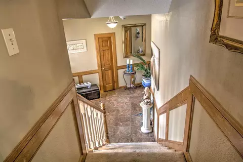 Entry Way - 52 Cherry Hill Dr, Conroe, TX 77304 photo 2 of 4
