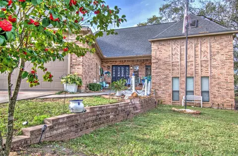 Exterior - 52 Cherry Hill Dr, Conroe, TX 77304 photo 4 of 4