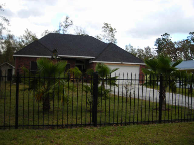 16987 Concord Dr, Conroe, TX 77385 photo 1