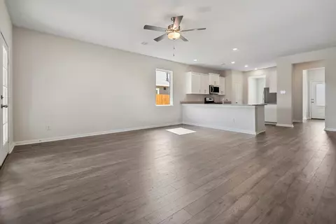 Living - 15403 Maple Terrace Dr, Conroe, TX 77303 photo 1 of 3