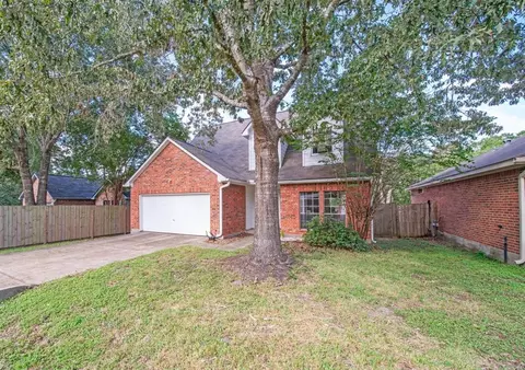 3810 Maple Dr, Conroe, TX 77302 photo 1