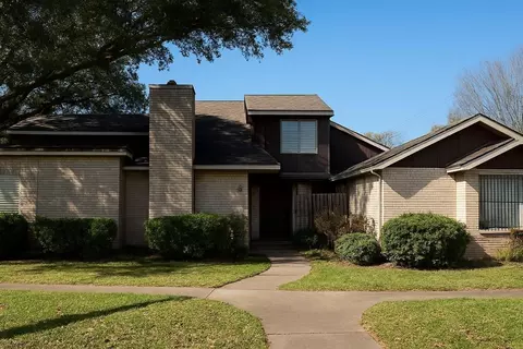8496 Dairy View Ln, Houston, TX 77072