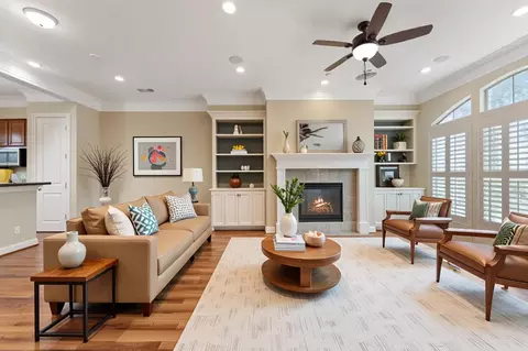 906 Reinicke St, Houston, TX 77007