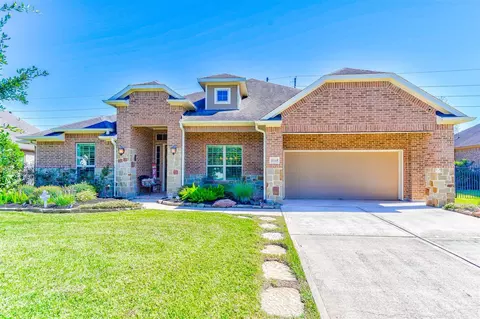 32219 Waterford Crest Ln, Fulshear, TX 77441