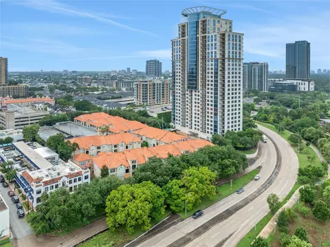 3231 Allen Pkwy #1210, Houston, TX 77019
