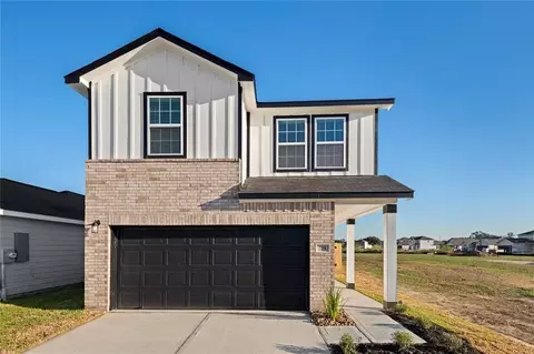 808 Stoney Point Ln, Dayton, TX 77535