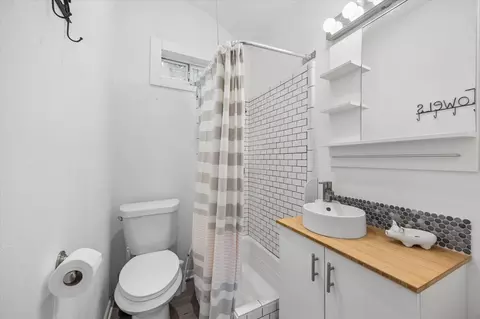 Bath - 10347 Pless Rd, Cat Spring, TX 78933 photo 3 of 3