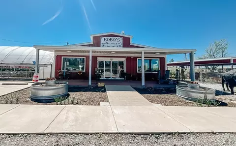 375 S Craigs Dr, Buffalo, TX 75831