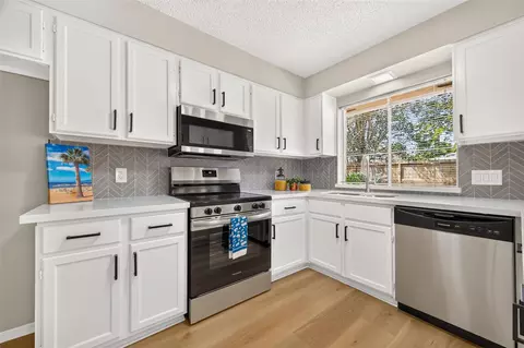Kitchen - 23219 Calico Corners Ln, Spring, TX 77373 photo 4 of 5