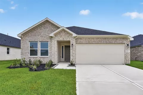2115 Spring Hollow Dr, Baytown, TX 77521