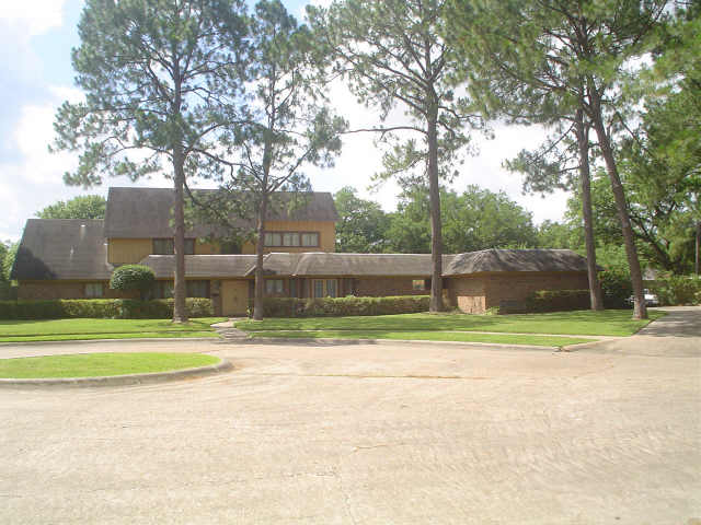 601 Shadow Ln, Pasadena, TX 77506 photo 1