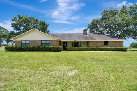 341 S Loop 497, Kenney, TX 77452